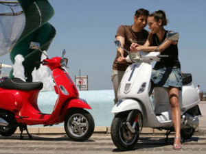My-scooter-rent-in-rome-affittare-scooter-vespa-a-roma