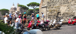 Rent-scooter-vespa-and-bike-in-Rome
